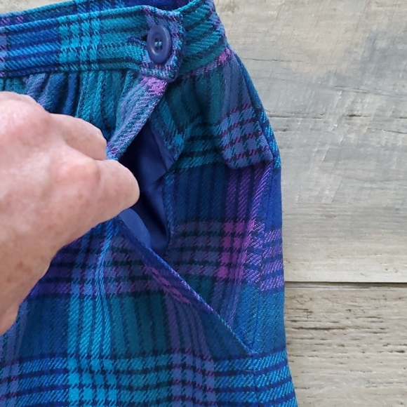 Pendleton plaid skirt - Picture 4 of 8